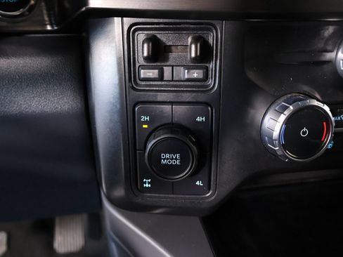 Used 2024 Ford F250 Lariat w/ Lariat Ultimate Package AWD/4WD image 9