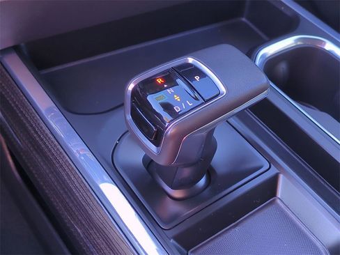 Certified 2022 Chevrolet Silverado 1500 RST w/ Convenience Package II image 15