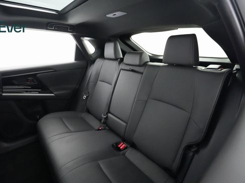 Used 2024 Subaru Solterra Touring w/ Touring Package image 10