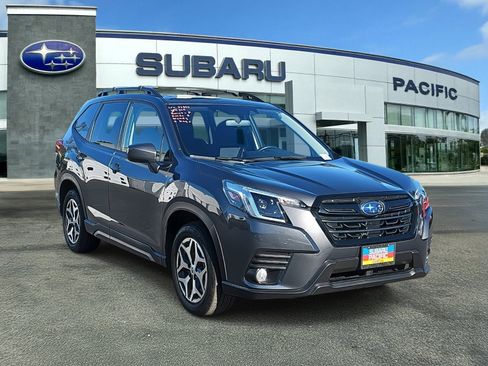 Certified 2023 Subaru Forester Premium image 1