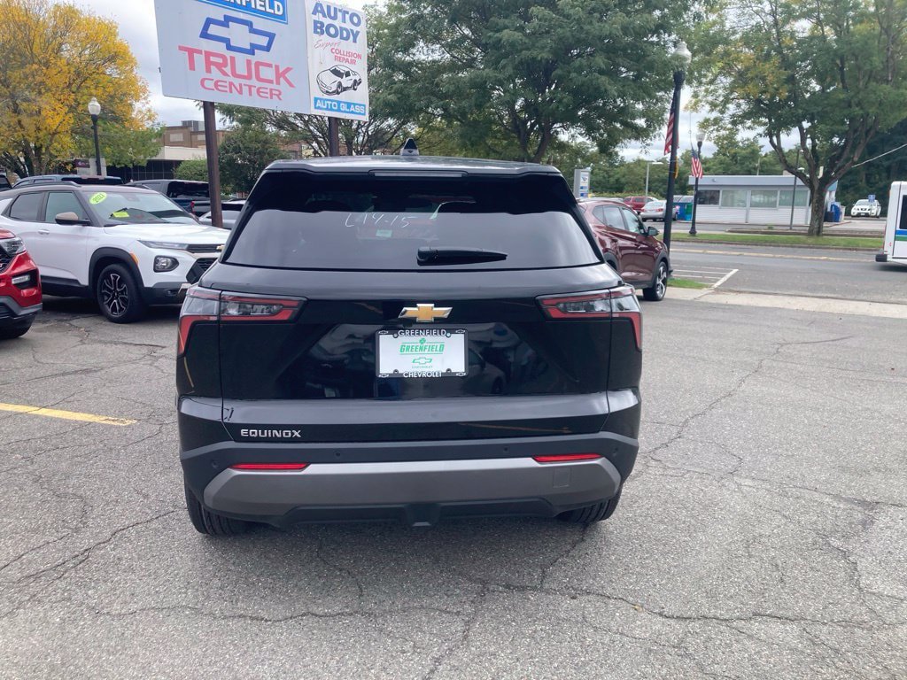 New 2027 Chevrolet Equinox LT w/ Convenience Package II FWD image 29