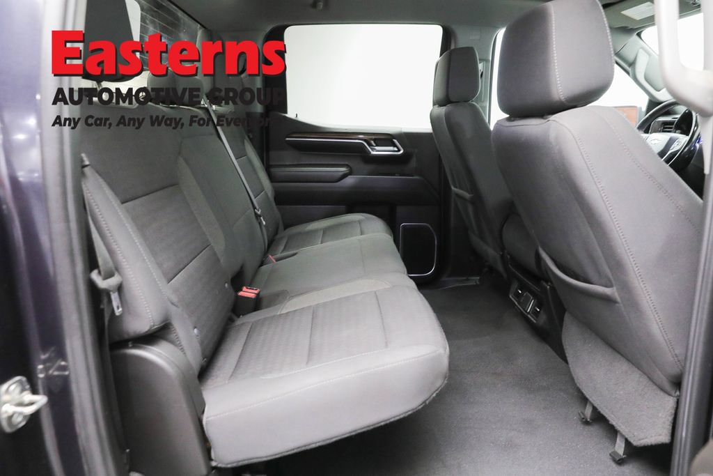 Used 2022 Chevrolet Silverado 1500 LT AWD/4WD image 25