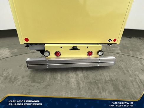 Used 2022 Ford E-450 and Econoline 450 Super Duty RWD image 15