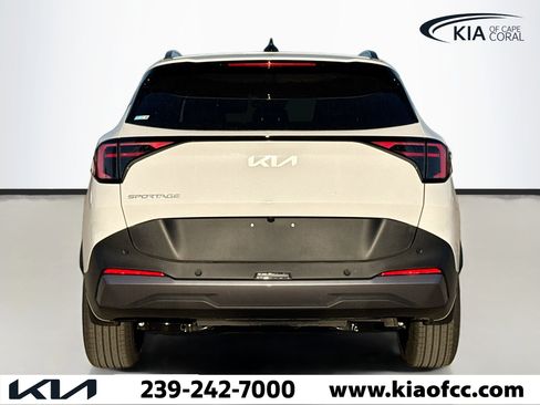New 2026 Kia Sportage EX image 4