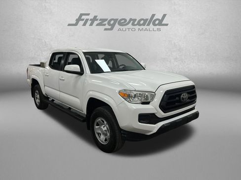 Used 2020 Toyota Tacoma SR w/ SR Convenience Package RWD image 8