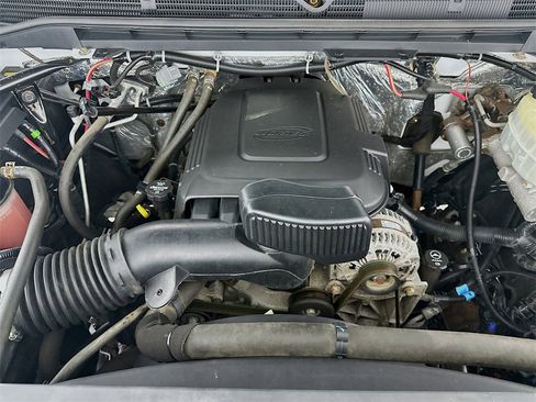 Used 2017 GMC Sierra 2500 SLT w/ All Terrain HD Package image 32