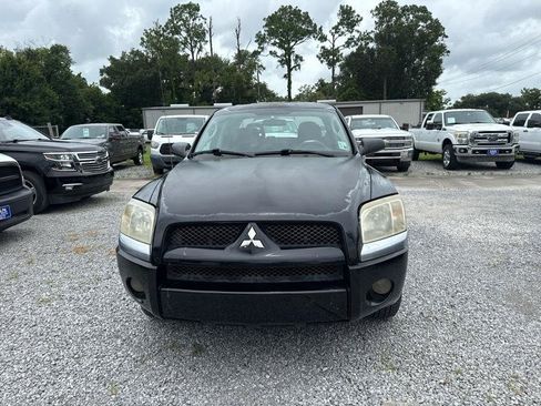 Used 2006 Mitsubishi Raider LS RWD image 6