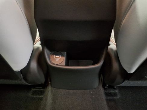 Used 2023 Hyundai Kona Limited image 14