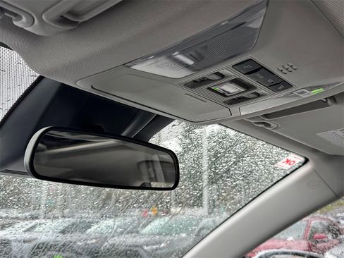 New 2025 Toyota RAV4 XLE image 27