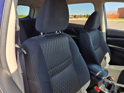 Used 2018 Nissan Rogue SV AWD/4WD image 31