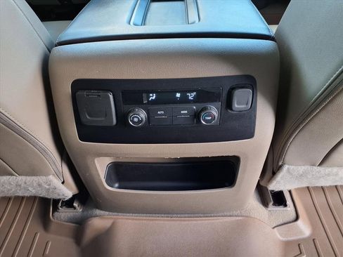 Used 2019 Chevrolet Tahoe LT image 17