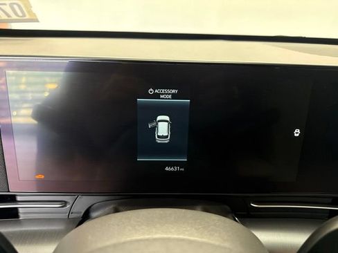 Used 2024 Hyundai Kona SEL AWD/4WD image 28