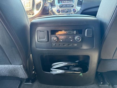 Used 2018 GMC Yukon SLT w/ Open Road Package image 19