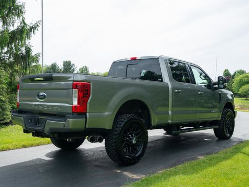 Used 2019 Ford F250 Lariat AWD/4WD image 3