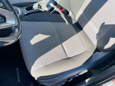 Used 2021 Hyundai Kona SEL Plus w/ Cargo Package AWD/4WD image 19