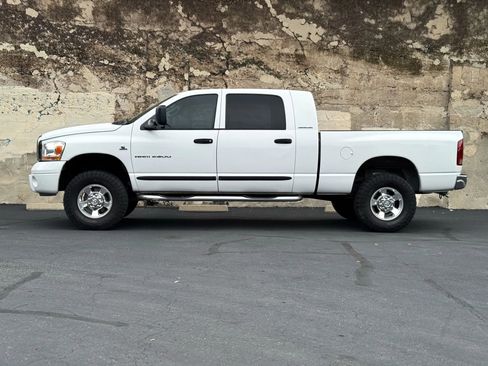 Used 2006 Dodge Ram 2500 Truck SLT w/ Light Group AWD/4WD image 7