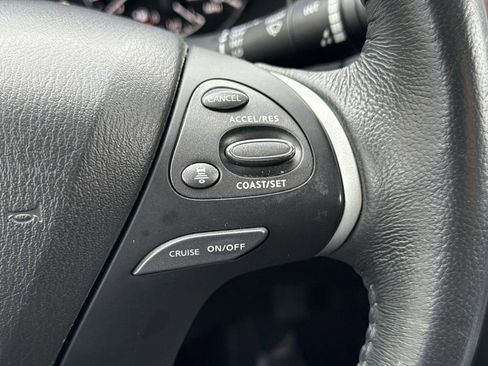 Used 2018 Nissan Pathfinder Platinum image 28