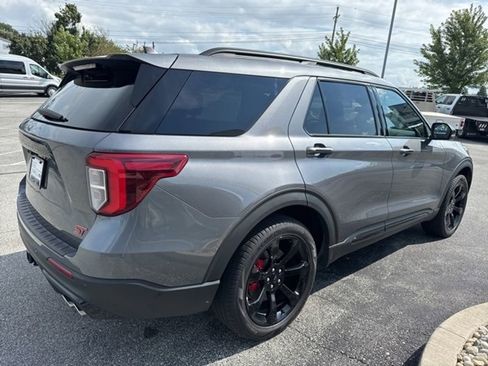 Used 2024 Ford Explorer ST w/ Equipment Group 401A image 6