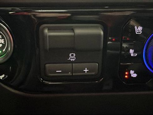 New 2026 Chevrolet Silverado 1500 ZR2 AWD/4WD image 32