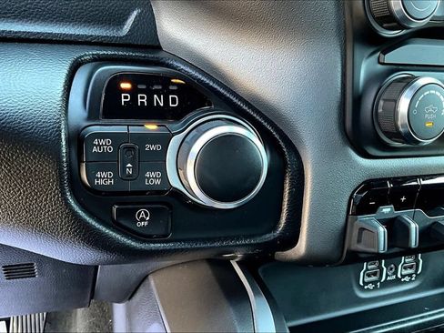 Used 2022 RAM 1500 Big Horn AWD/4WD image 18