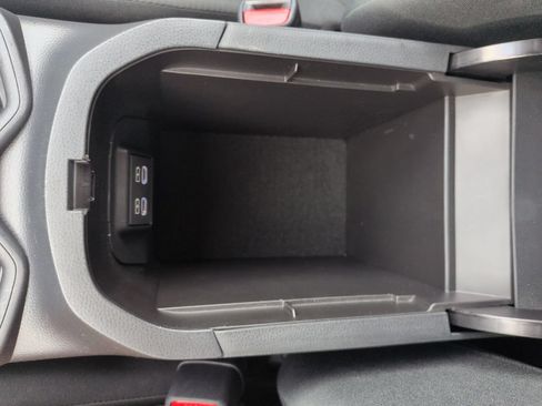 Certified 2025 Toyota RAV4 XLE AWD/4WD image 26