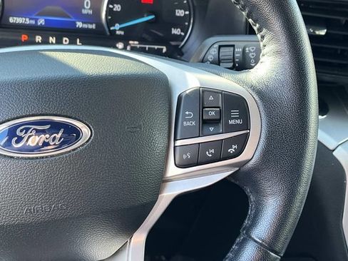 Used 2022 Ford Explorer XLT w/ Class IV Trailer Tow Package AWD/4WD image 31