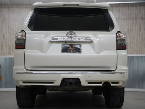 Used 2015 Toyota 4Runner Limited image 9