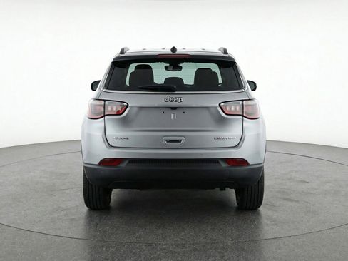 Used 2025 Jeep Compass Limited AWD/4WD image 7