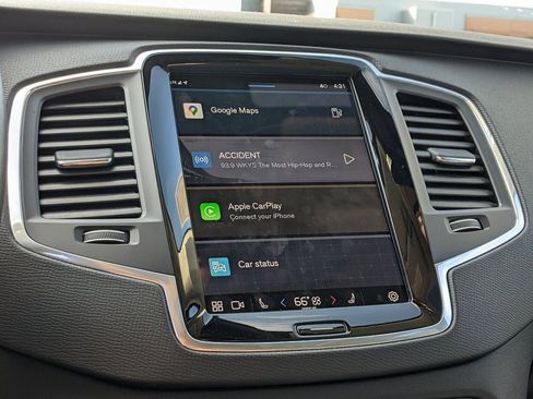 Certified 2025 Volvo XC90 B5 Core image 16