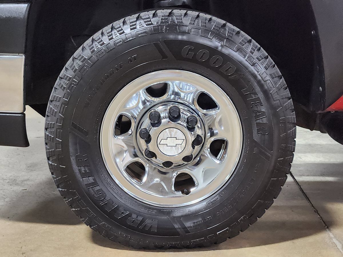 Used 2007 Chevrolet Silverado 3500 LT w/ Heavy-Duty Power Package AWD/4WD image 29