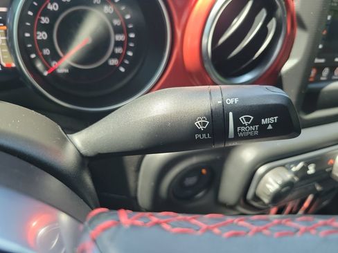 Used 2021 Jeep Gladiator Rubicon AWD/4WD image 31