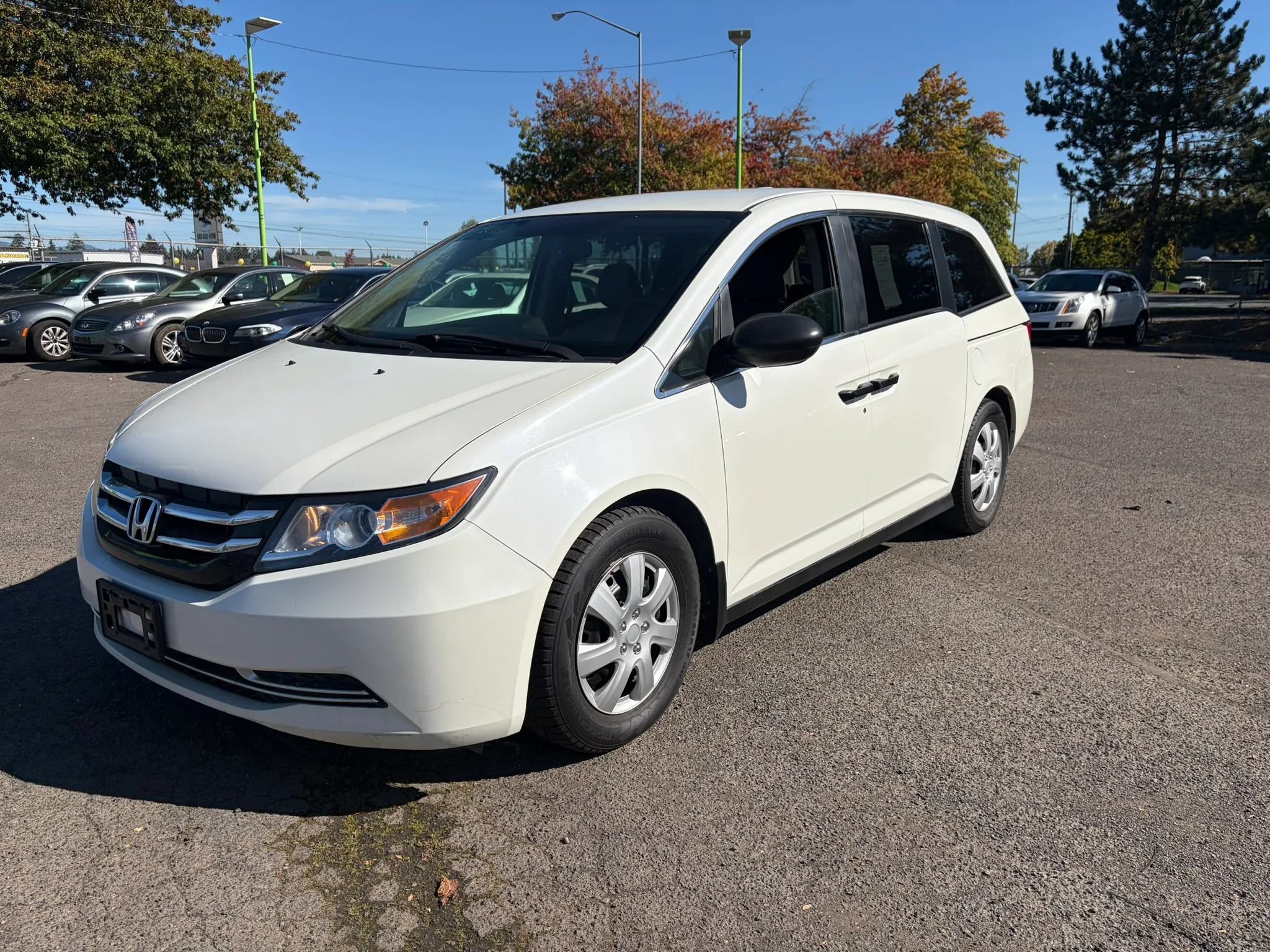 Used 2014 Honda Odyssey LX image 3