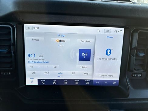 Used 2022 Ford Bronco Wildtrak image 16