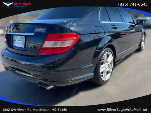 Used 2010 Mercedes-Benz C 300 Sedan image 5
