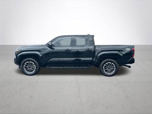 Certified 2025 Toyota Tacoma TRD Sport w/ TRD Sport Premium Package AWD/4WD image 11