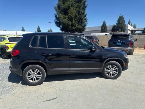 Used 2012 Volkswagen Tiguan S FWD image 4