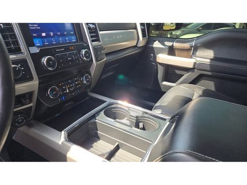 Used 2021 Ford F250 Lariat AWD/4WD image 32