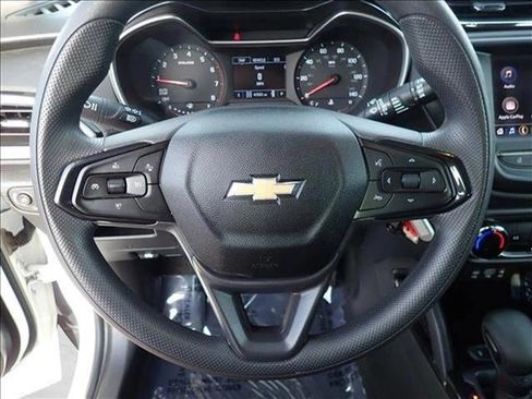 Used 2021 Chevrolet TrailBlazer LS AWD/4WD image 12