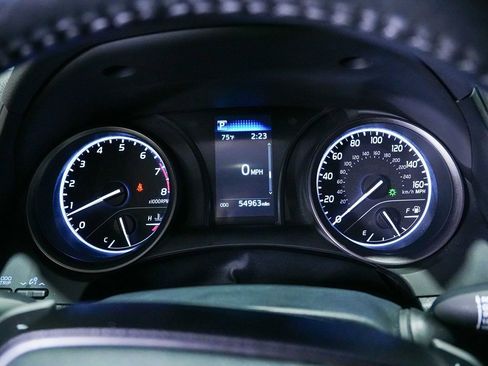 Used 2023 Toyota Camry SE image 16