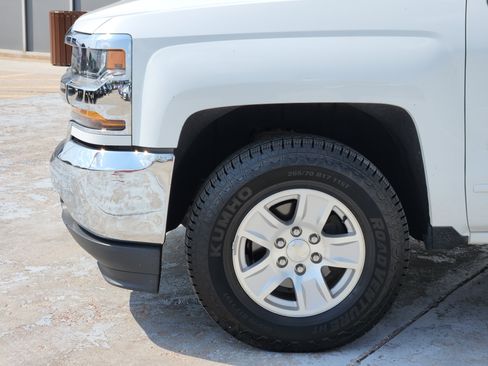 Used 2019 Chevrolet Silverado 1500 LT AWD/4WD image 8