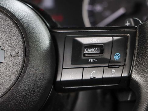Used 2021 Nissan Rogue SV AWD/4WD image 14