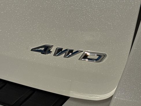 Certified 2022 Ford Explorer Platinum w/ Equipment Group 601A image 15