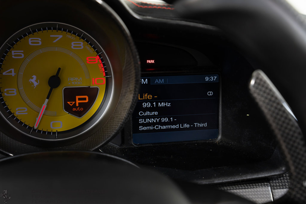 Certified 2014 Ferrari 458 Spider RWD image 13