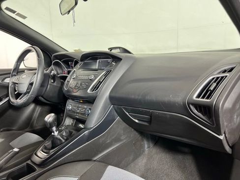 Used 2017 Ford Focus ST FWD image 17
