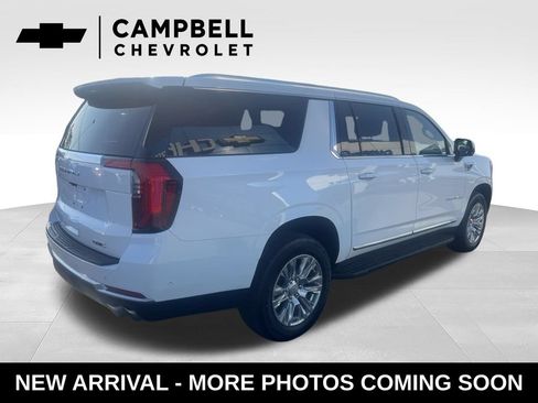 Used 2025 GMC Yukon XL Denali AWD/4WD image 5