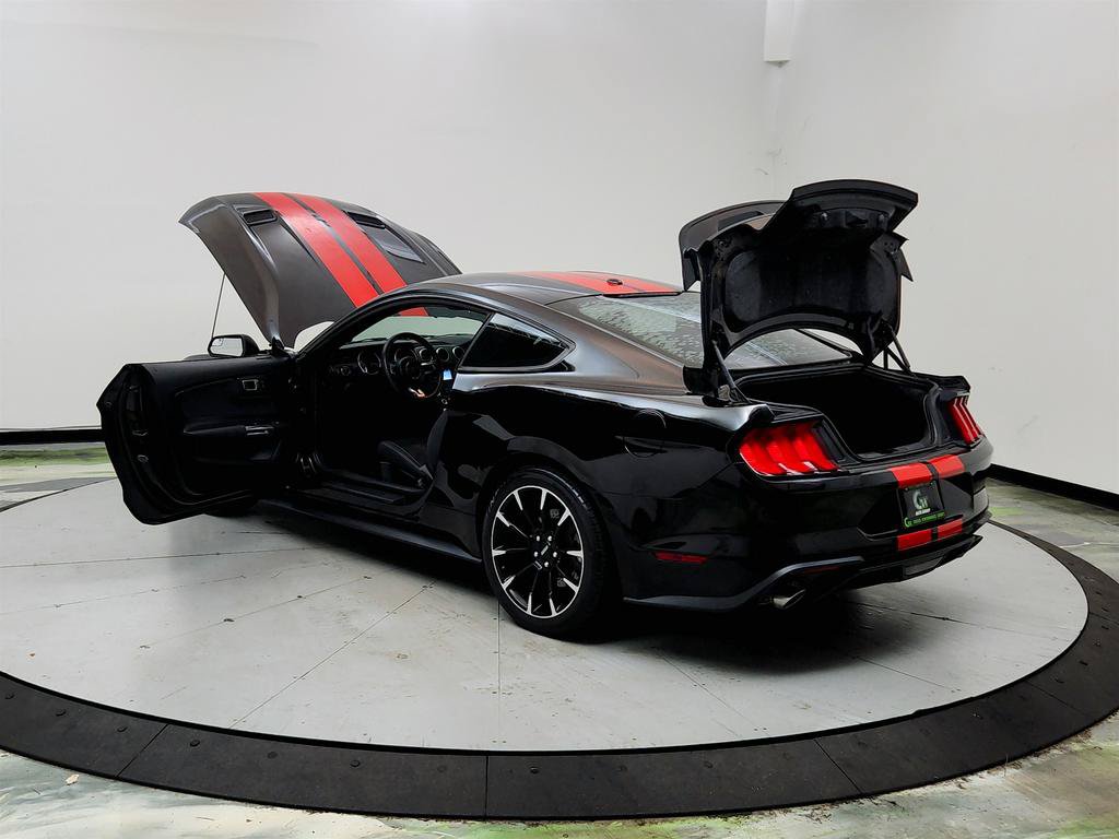 Used 2020 Ford Mustang Coupe RWD image 12