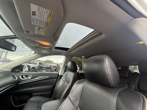 Used 2019 INFINITI QX60 Luxe w/ Essential Package AWD/4WD image 11