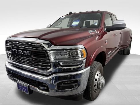 Used 2022 RAM 3500 Limited AWD/4WD image 3