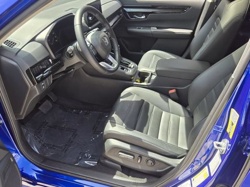 Used 2025 Honda CR-V EX-L image 11