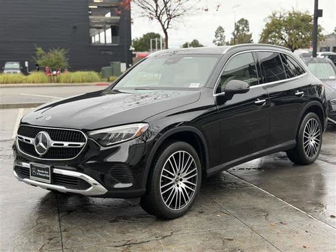 Used 2024 Mercedes-Benz GLC 300 GLC 300 image 2